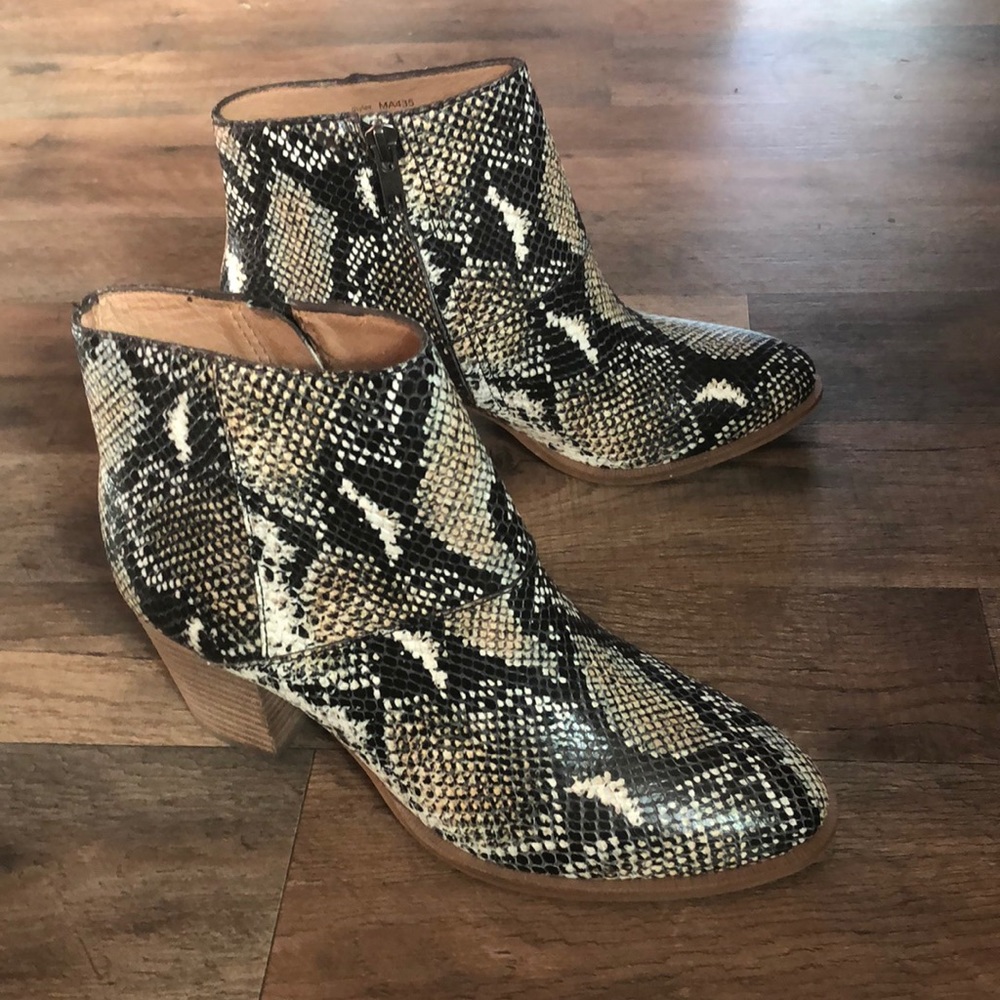 Madewell Rosie Snakeskin Ankle Boots Booties size 7